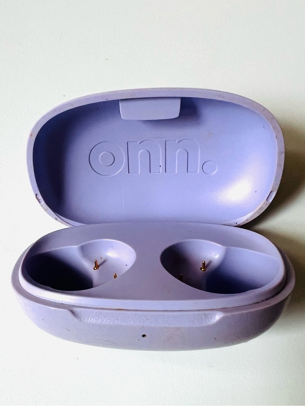 Onn. Lavender Earbud Charging Case in Working Conditions